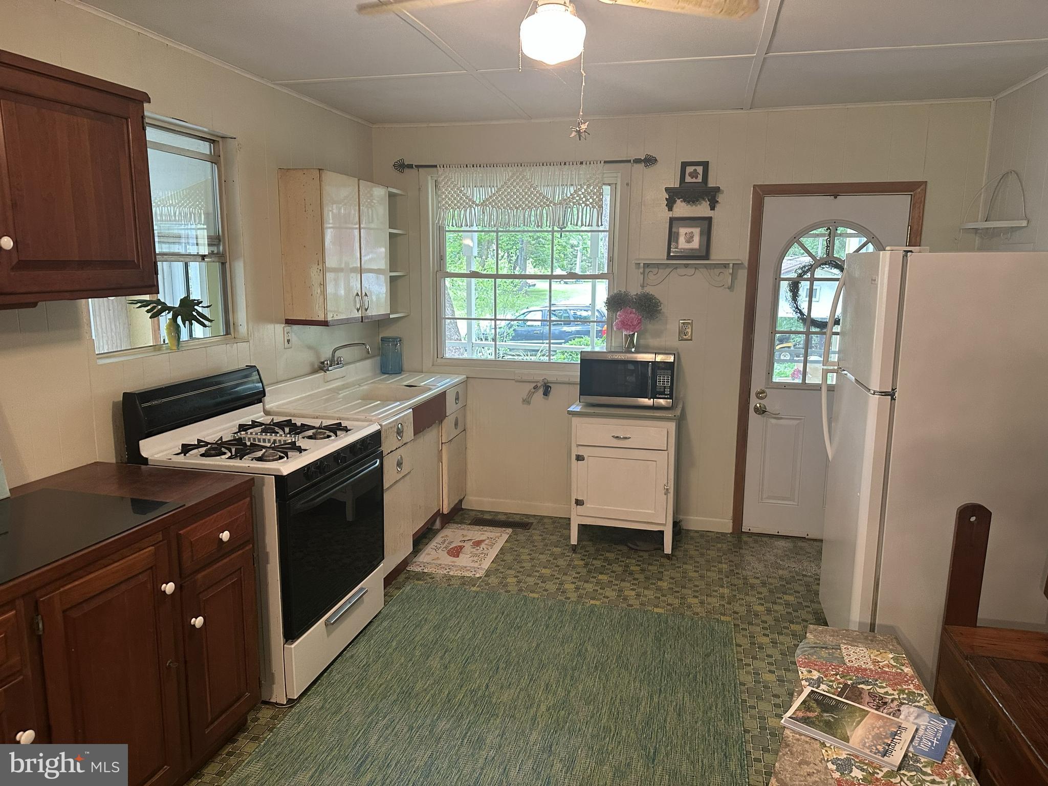 985 Dans Run Road Ridgeley, WV 26753 - Photo 16 of 30