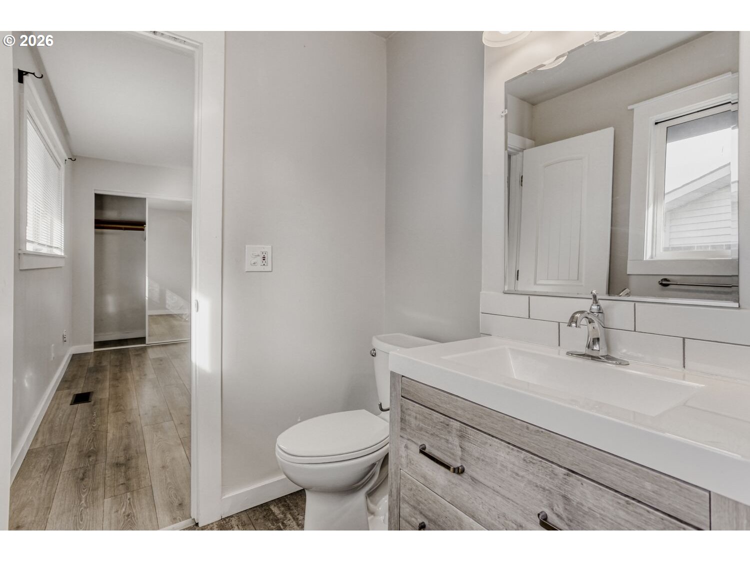 13405 Southwest Park Way Beaverton, OR 97005 - Photo 20 of 36