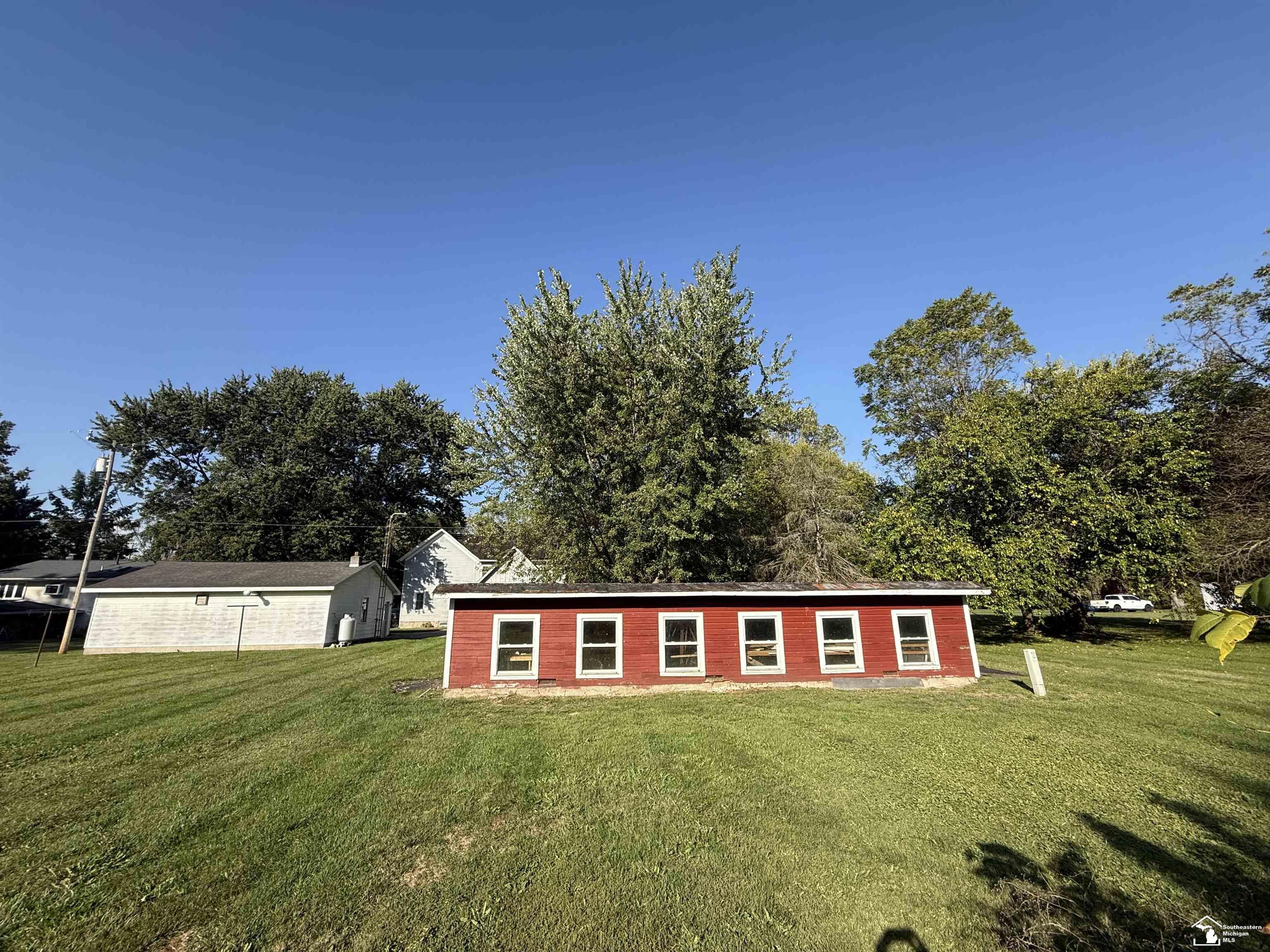 6349 Dixon Road Monroe, MI 48161 - Photo 8 of 31 50190553-79aa0d25-39b3-44ce-a616-b8abbb188050.JPG