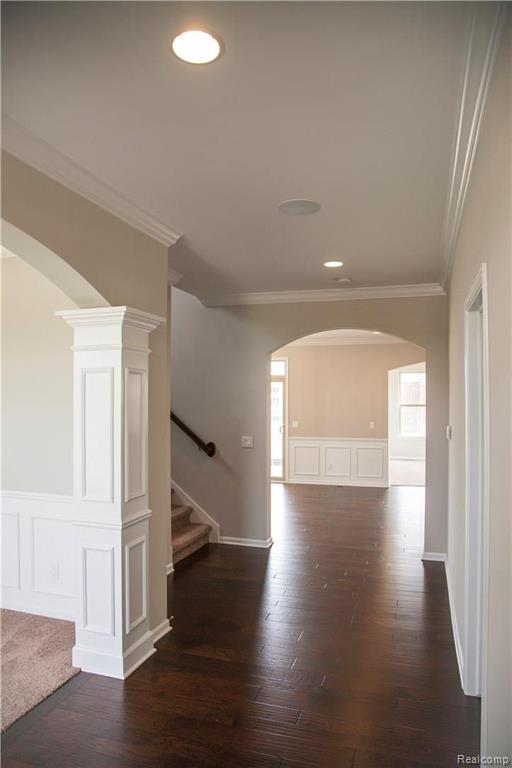 50551 North Scarborough Road Canton, MI 48188 - Photo 4 of 30 Gallery Image 4