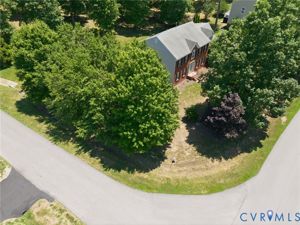 13524 Mountcastle Road Chesterfield, VA 23832 - Photo 38 of 44 Brick two-story colonial-style residence with a li