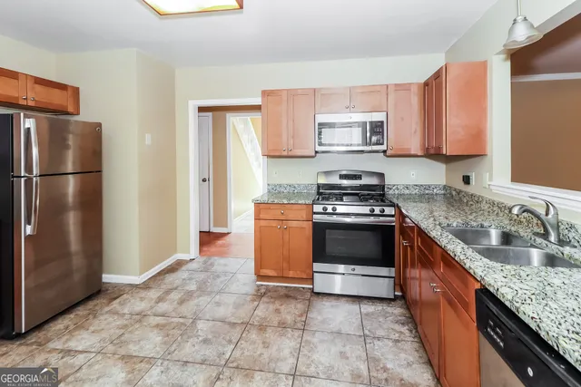 $2,340 | 3414 Velvet Creek Drive Southwest, Marietta, GA 30008