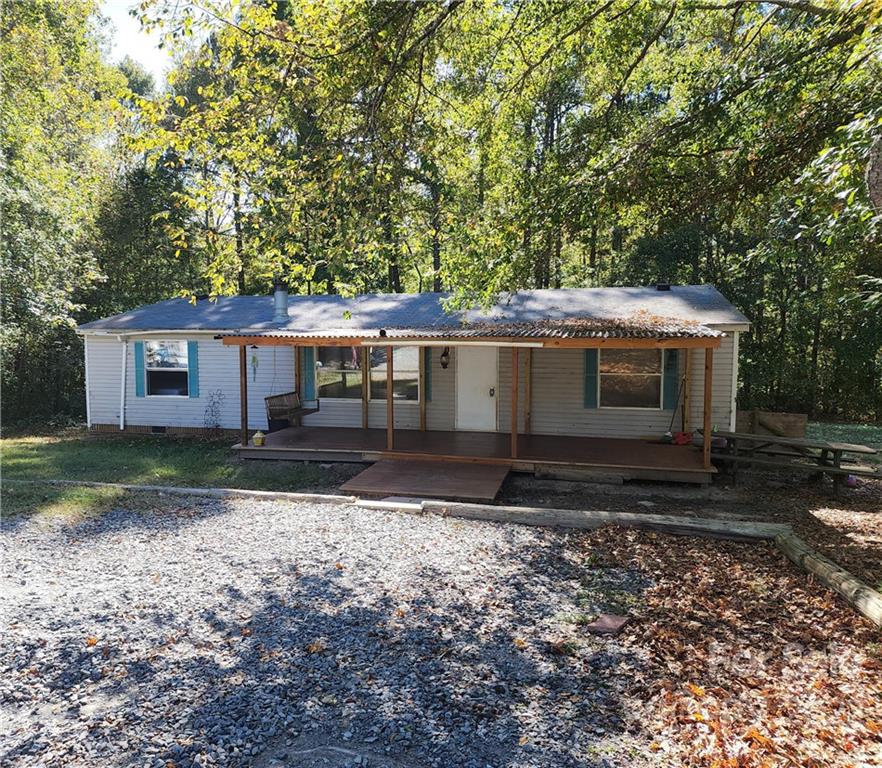 595 Woodglenn Road Catawba, SC 29704 - Photo 1 of 23 a front view of a house with a yard