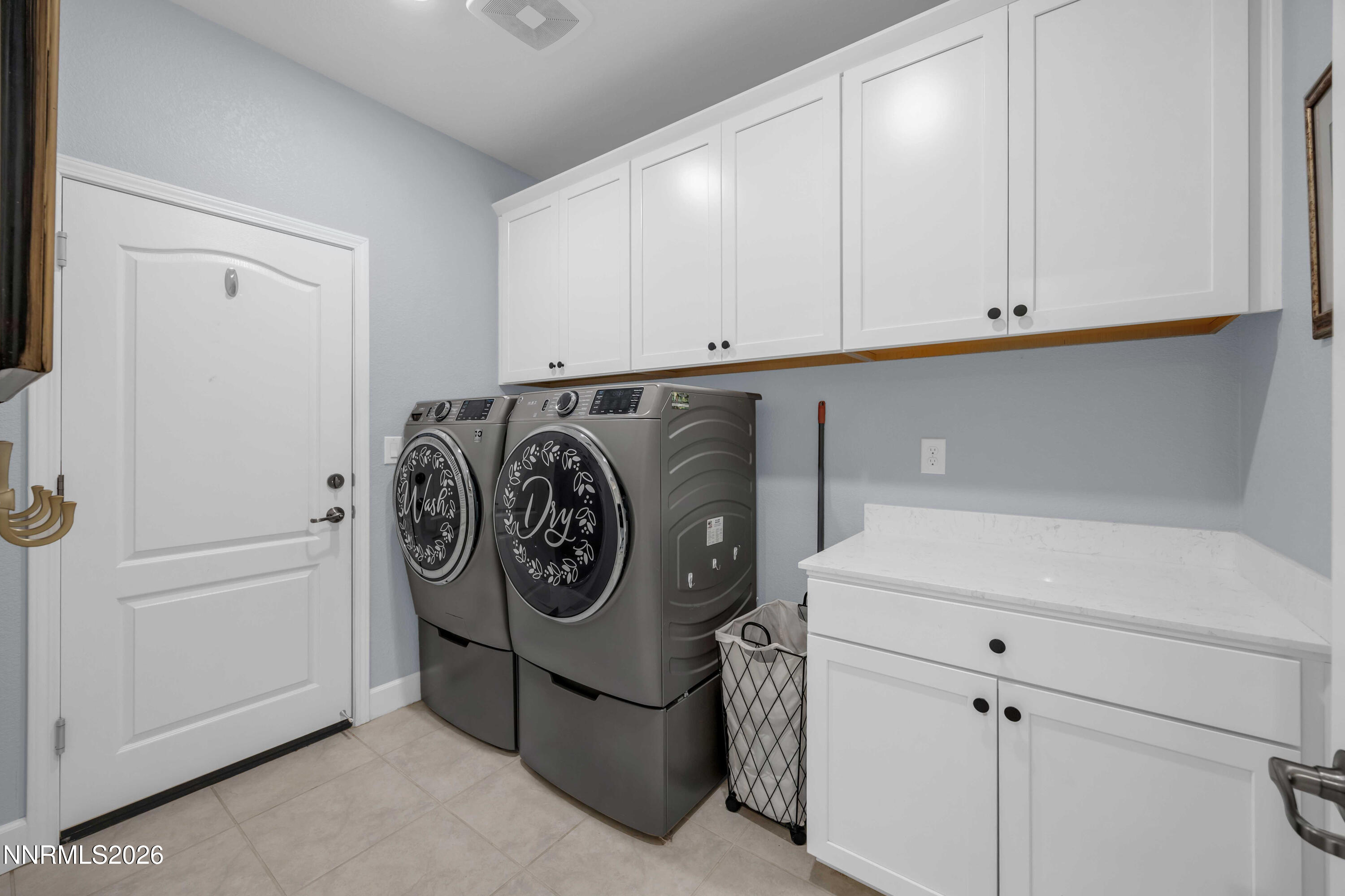 6224 Red Stable Road Sparks, NV 89436 - Photo 24 of 36 Laundry room