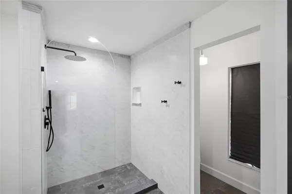 $3,100 | 2212 Lake Bay Way, Brandon, FL 33511