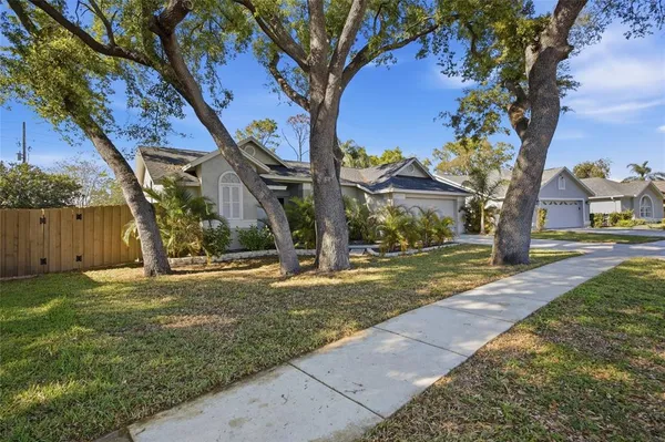 $3,100 | 2212 Lake Bay Way, Brandon, FL 33511