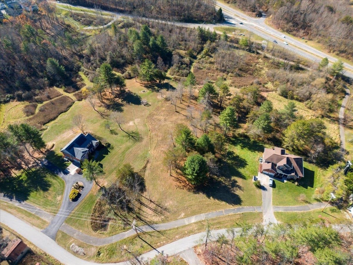 224 Bishop Road Blacksburg, VA 24060 - Photo 5 of 9 Gallery Image 5