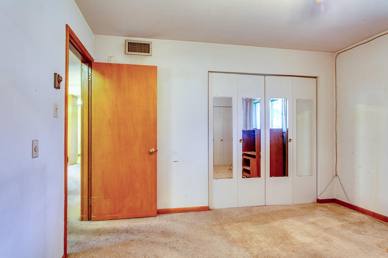 4209 Crestfield Road Knoxville, TN 37921 - Photo 17 of 30 1st bedroom