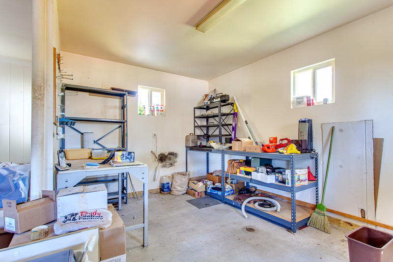 4209 Crestfield Road Knoxville, TN 37921 - Photo 26 of 30 workshop off garage