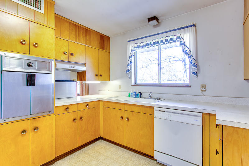 4209 Crestfield Road Knoxville, TN 37921 - Photo 10 of 30 Kitchen