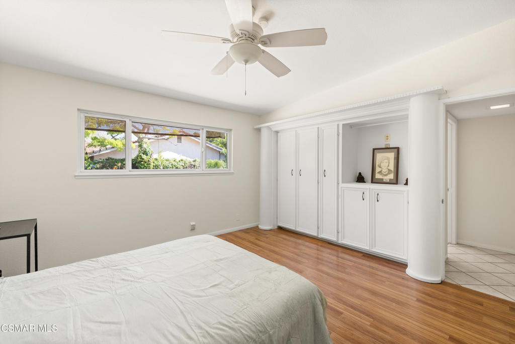 2050 Cheam Avenue Simi Valley, CA 93063 - Photo 12 of 21