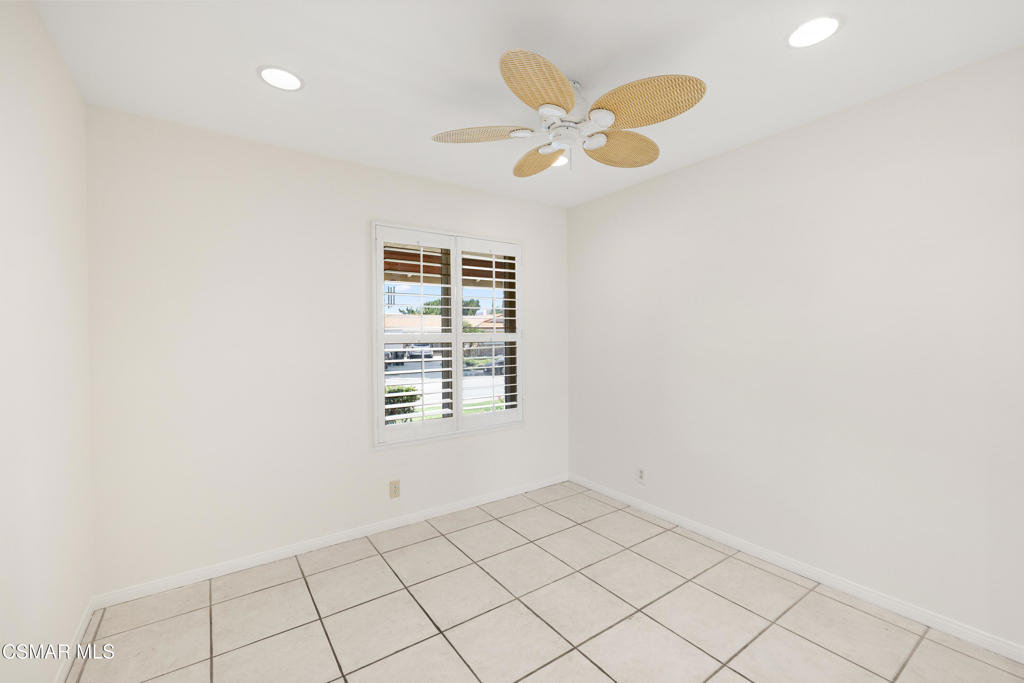 2050 Cheam Avenue Simi Valley, CA 93063 - Photo 15 of 21