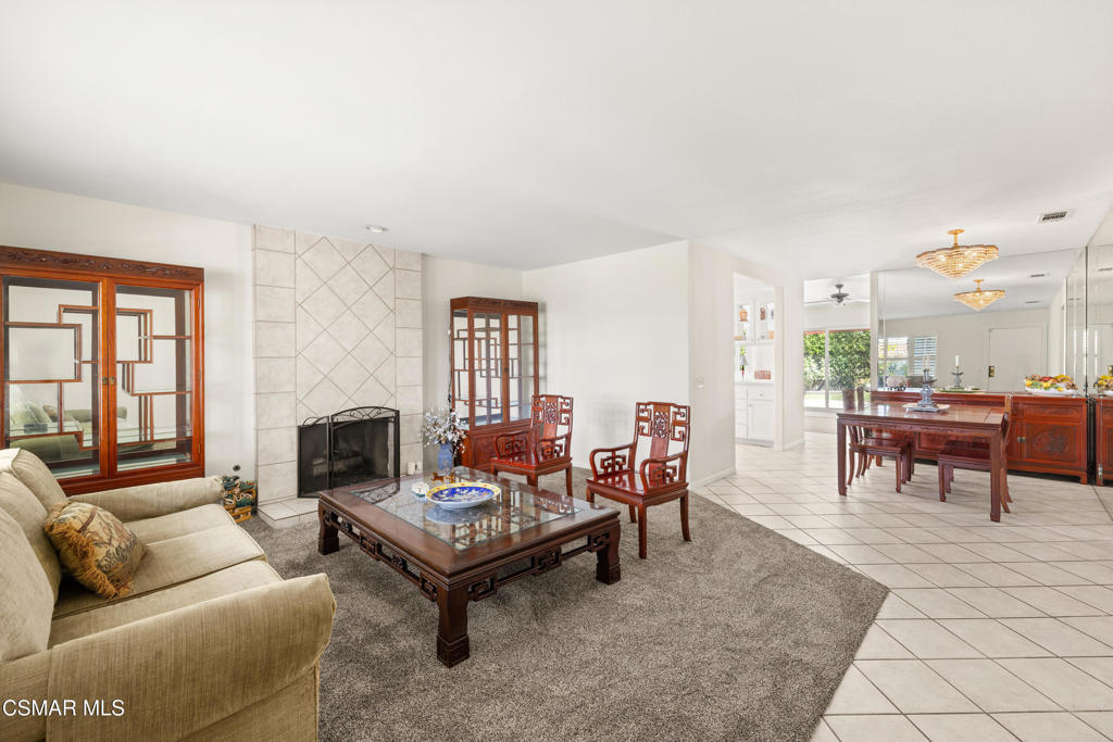 2050 Cheam Avenue Simi Valley, CA 93063 - Photo 3 of 21