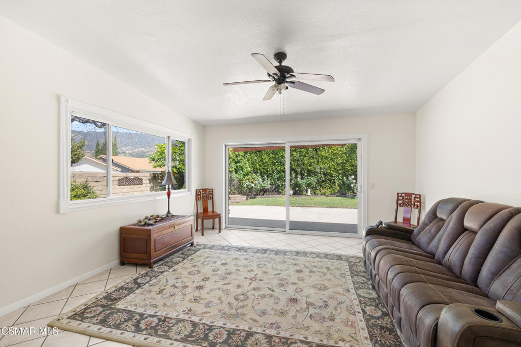 2050 Cheam Avenue Simi Valley, CA 93063 - Photo 9 of 21