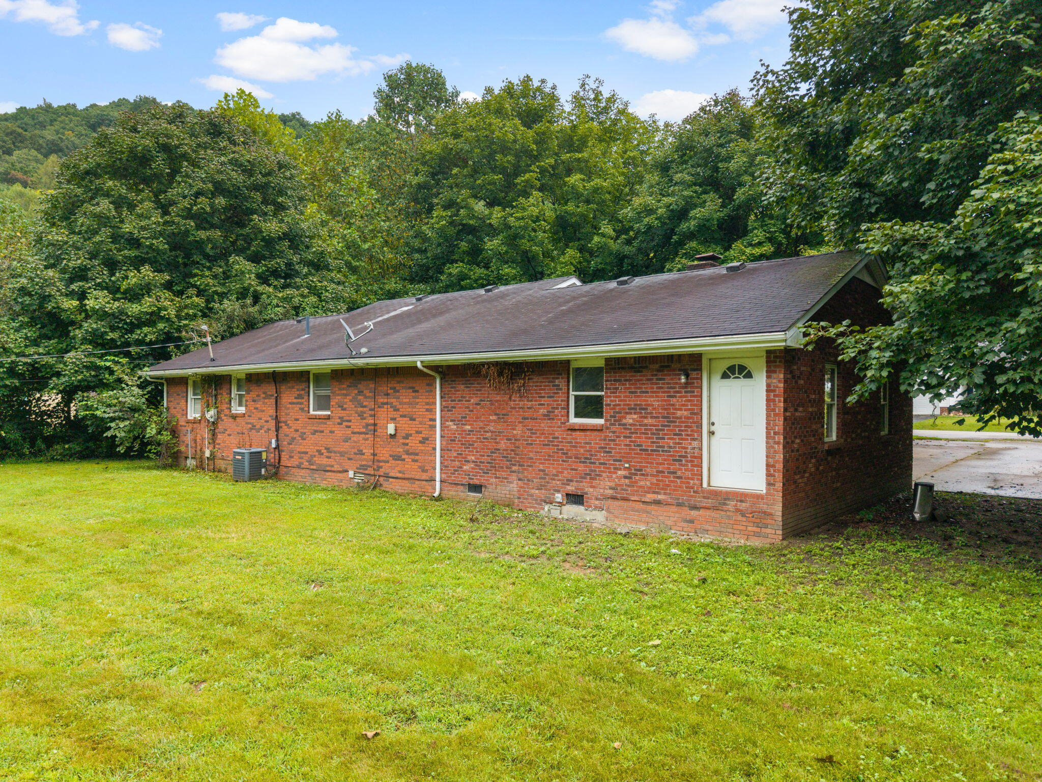 333 Sycamore Road Stanton, KY 40380 - Photo 45 of 50 9-web-or-mls-DJI_20260911131241_0006_D