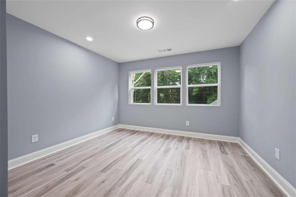 231 Wood Street Commerce, GA 30529 - Photo 28 of 37