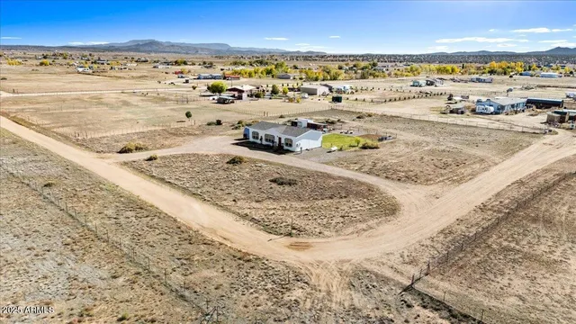 $369,900 | 24617 North Laredo Lane, Paulden, AZ 86334