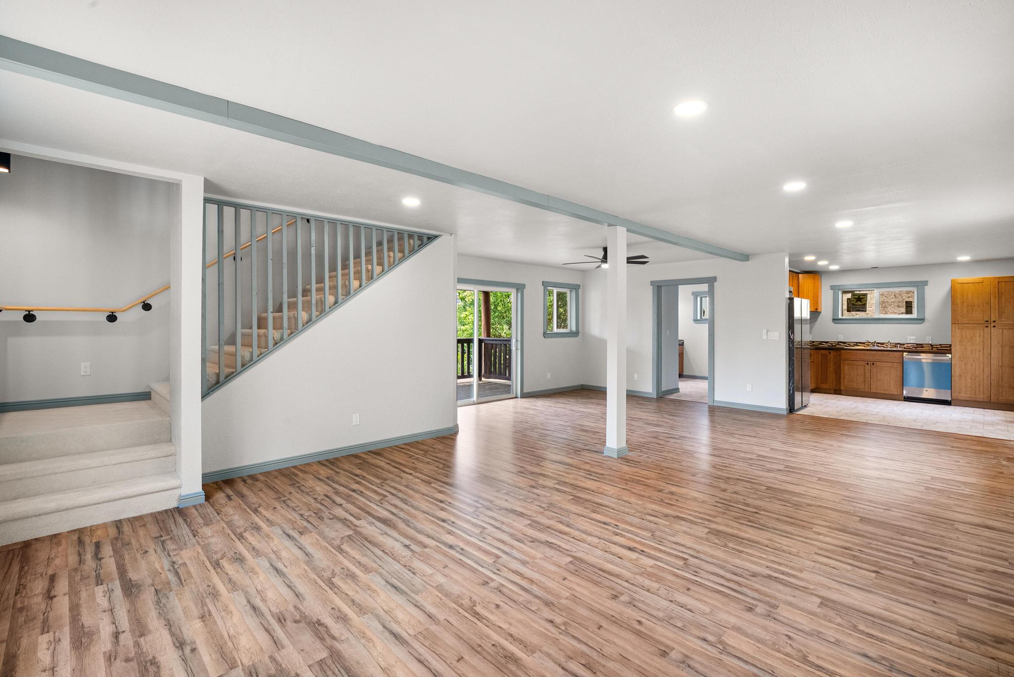 89-811 Huanui Road Captain Cook, HI 96704 - Photo 20 of 30 a view of empty room with wooden floor