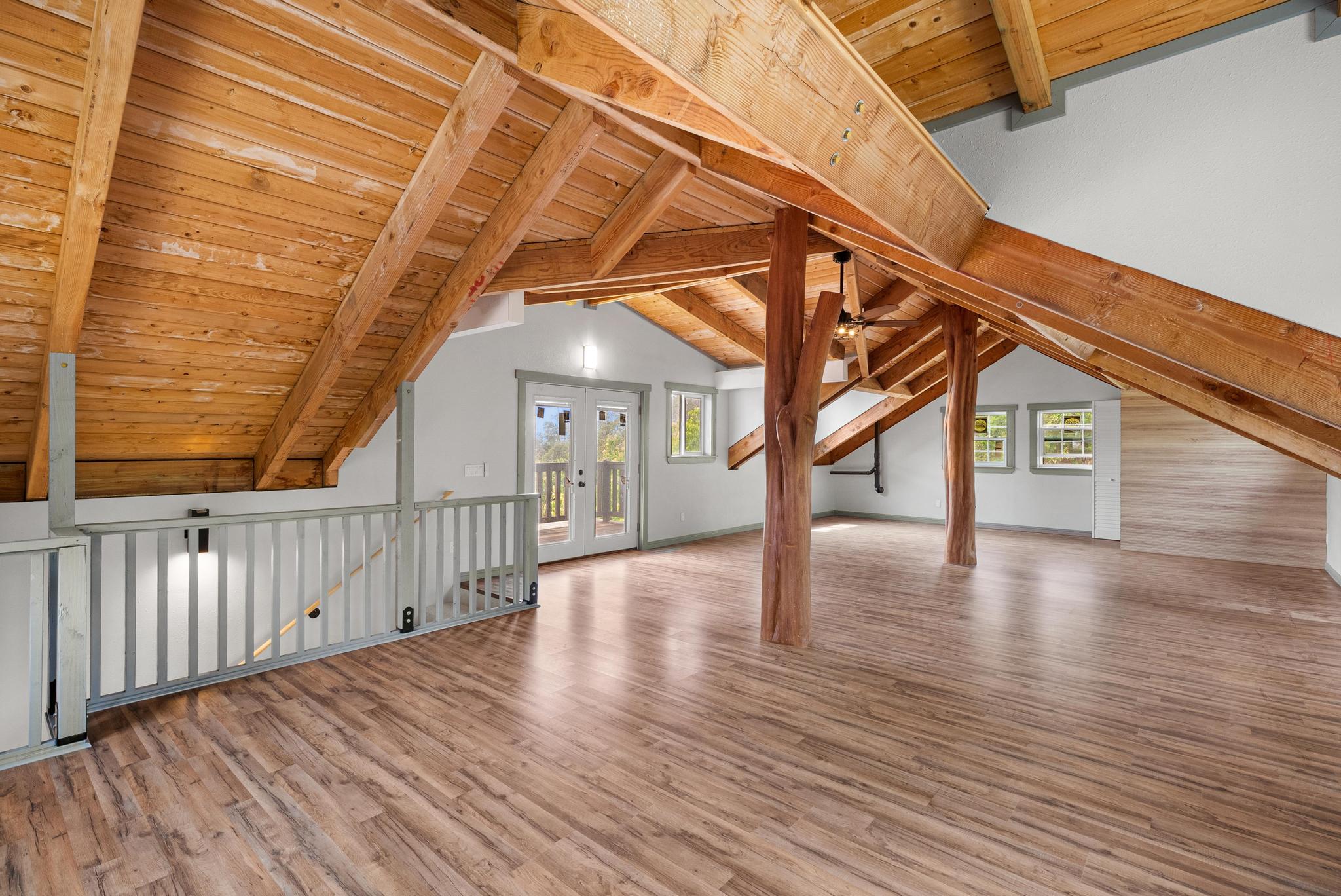 89-811 Huanui Road Captain Cook, HI 96704 - Photo 25 of 30 a view of entryway with wooden floor