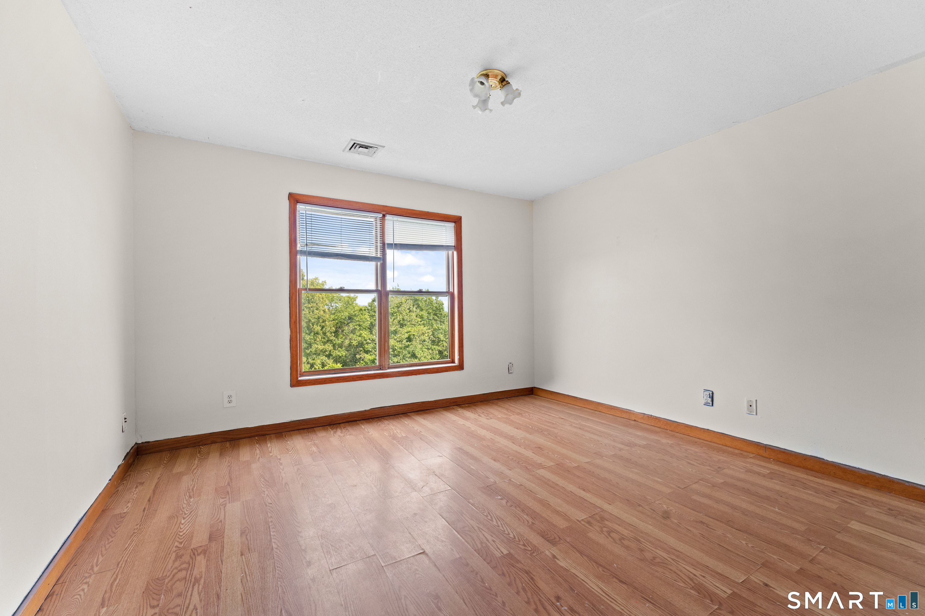 77 Graham Ridge Road Naugatuck, CT 06770 - Photo 33 of 40