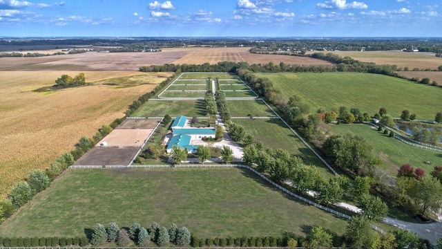 9N655 Kendall Road Elgin, IL 60124 - Photo 35 of 43 a view of a city