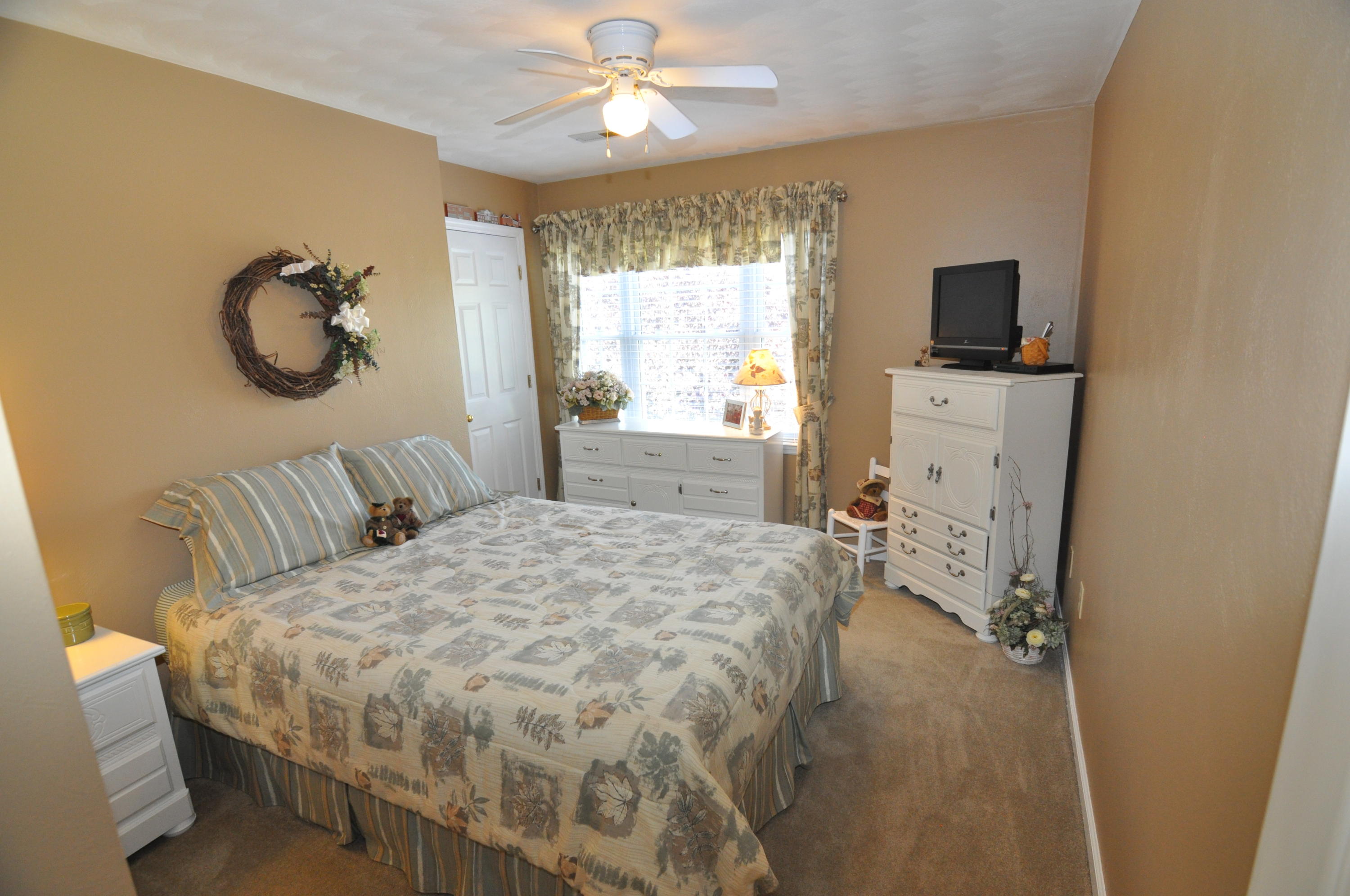 5204 Setter Road Roanoke, VA 24012 - Photo 21 of 41 BEDROOM
