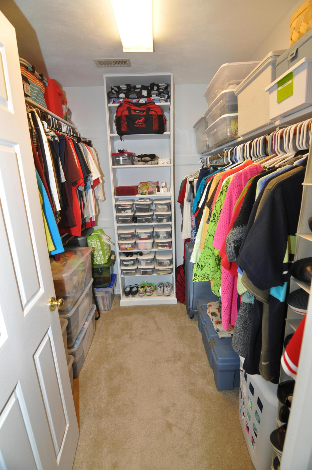 5204 Setter Road Roanoke, VA 24012 - Photo 24 of 41 MASTER WALK IN CLOSET
