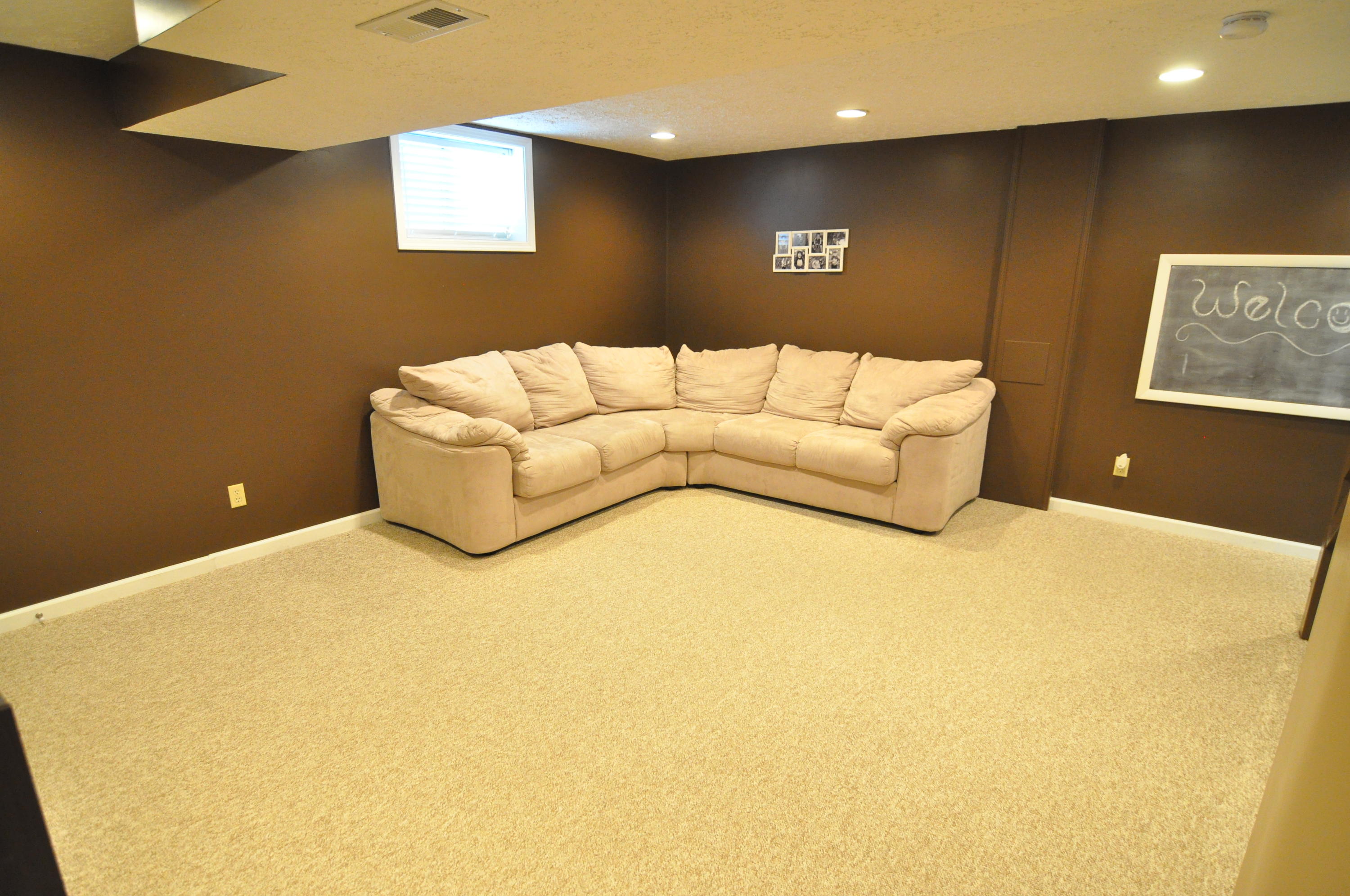 5204 Setter Road Roanoke, VA 24012 - Photo 28 of 41 FAMILY ROOM