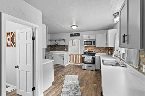 $189,900 | 1533 Pierce Avenue, Marinette, WI 54143