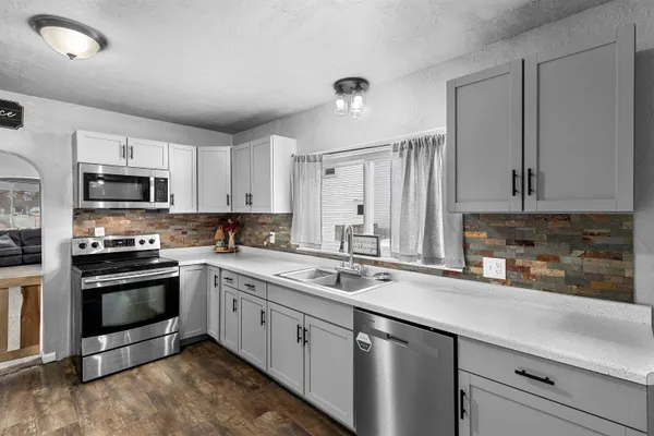 $189,900 | 1533 Pierce Avenue, Marinette, WI 54143