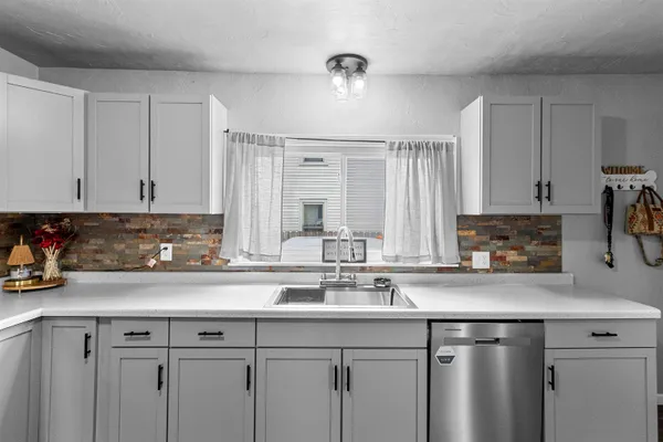 $189,900 | 1533 Pierce Avenue, Marinette, WI 54143