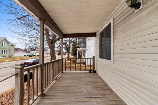 $189,900 | 1533 Pierce Avenue, Marinette, WI 54143