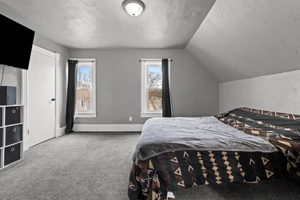 $189,900 | 1533 Pierce Avenue, Marinette, WI 54143