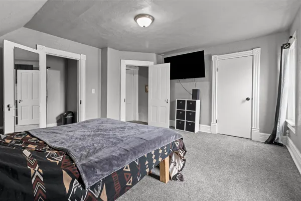 $189,900 | 1533 Pierce Avenue, Marinette, WI 54143