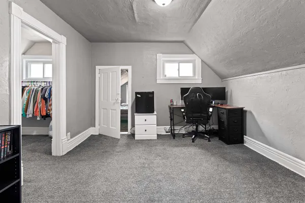 $189,900 | 1533 Pierce Avenue, Marinette, WI 54143