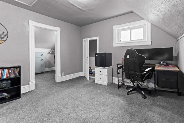 $189,900 | 1533 Pierce Avenue, Marinette, WI 54143