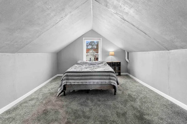 $189,900 | 1533 Pierce Avenue, Marinette, WI 54143