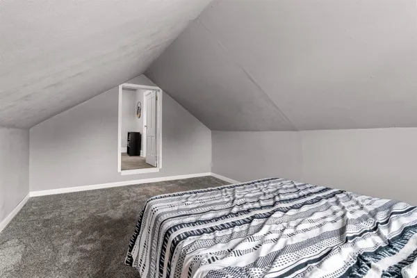 $189,900 | 1533 Pierce Avenue, Marinette, WI 54143