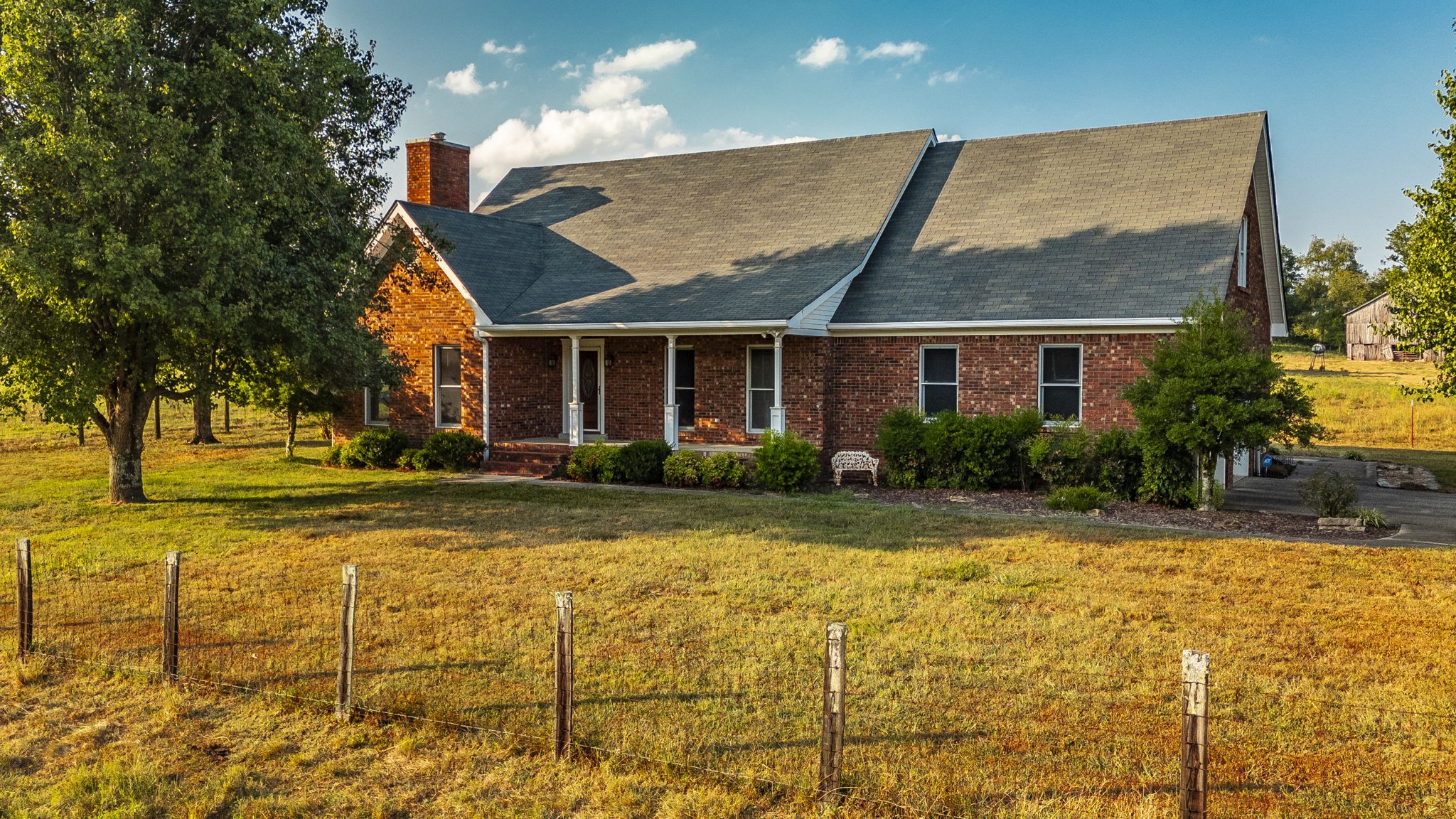 724 Deshea Creek Road Gallatin, TN 37066 - Photo 3 of 76