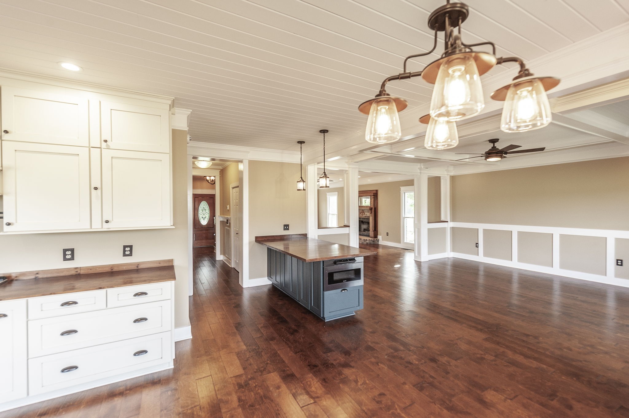 724 Deshea Creek Road Gallatin, TN 37066 - Photo 31 of 76 a view of kitchen and dining room with wooden floor