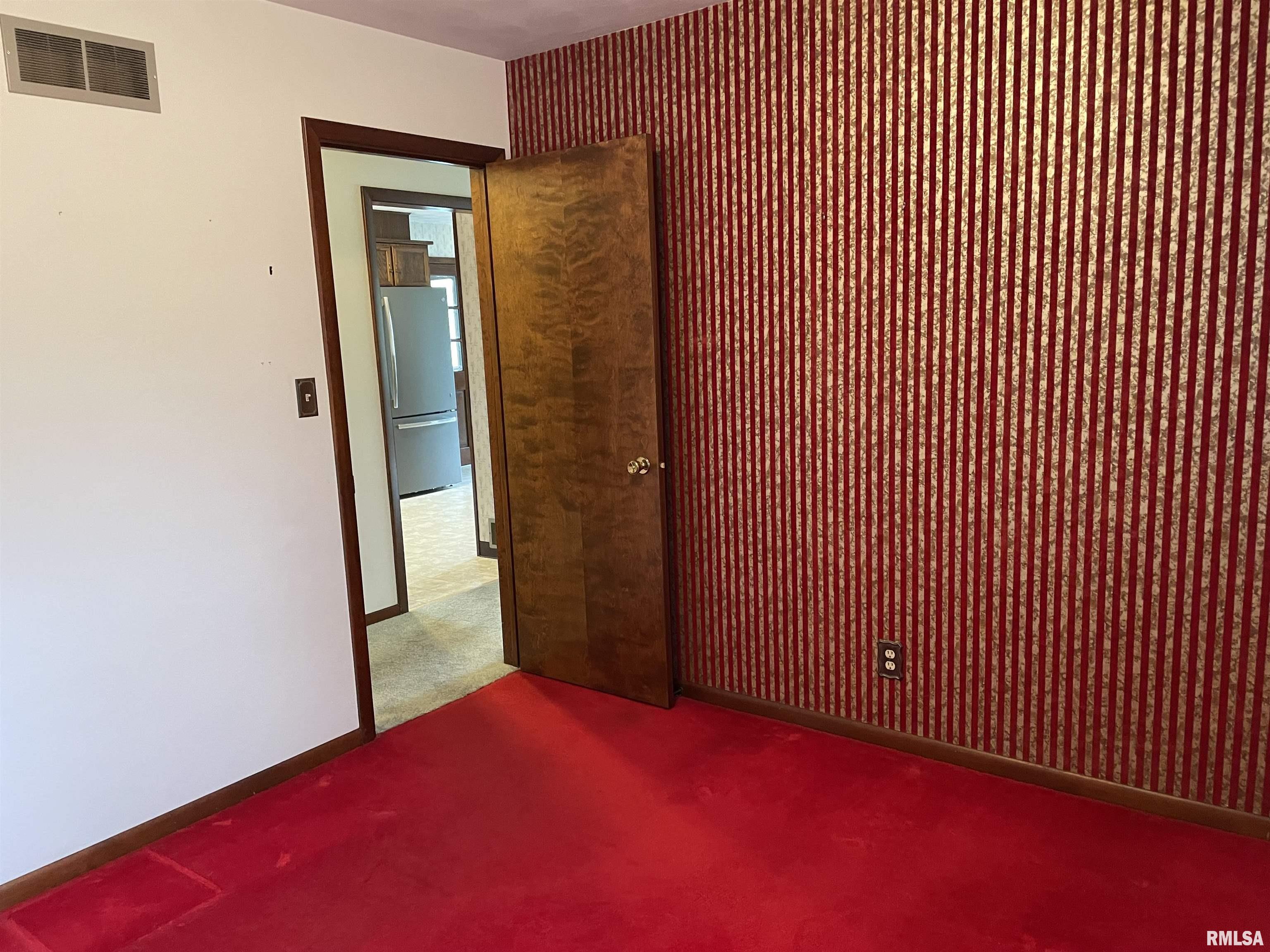 1716 West Queens Court Road Peoria, IL 61614 - Photo 26 of 54 Gallery Image 26