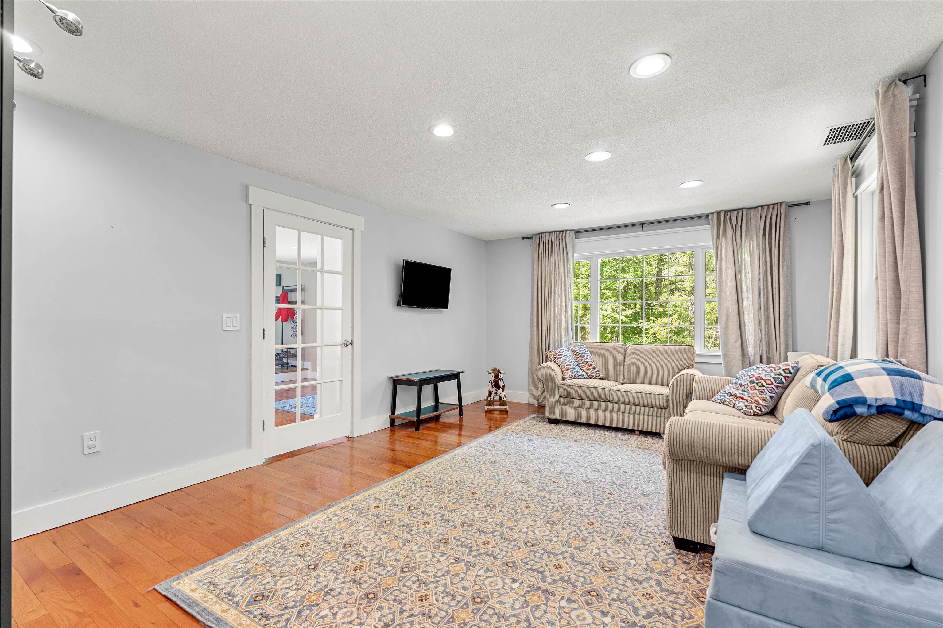 61 Sofia Way Nottingham, NH 03290 - Photo 14 of 36