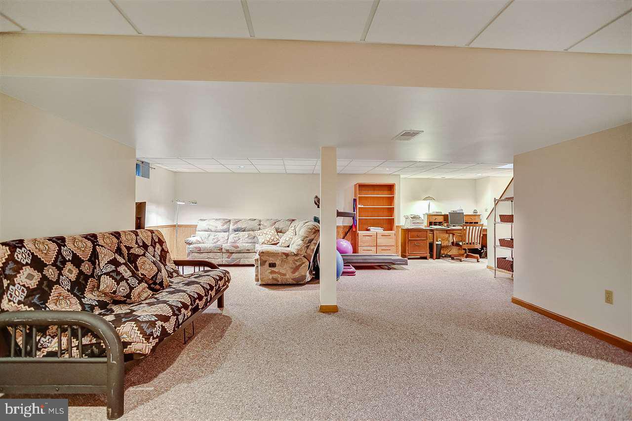 1422 Appletree Road Harrisburg, PA 17110 - Photo 19 of 25 Gallery Image 19