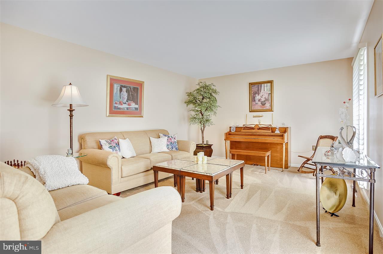 1422 Appletree Road Harrisburg, PA 17110 - Photo 5 of 25 Gallery Image 5