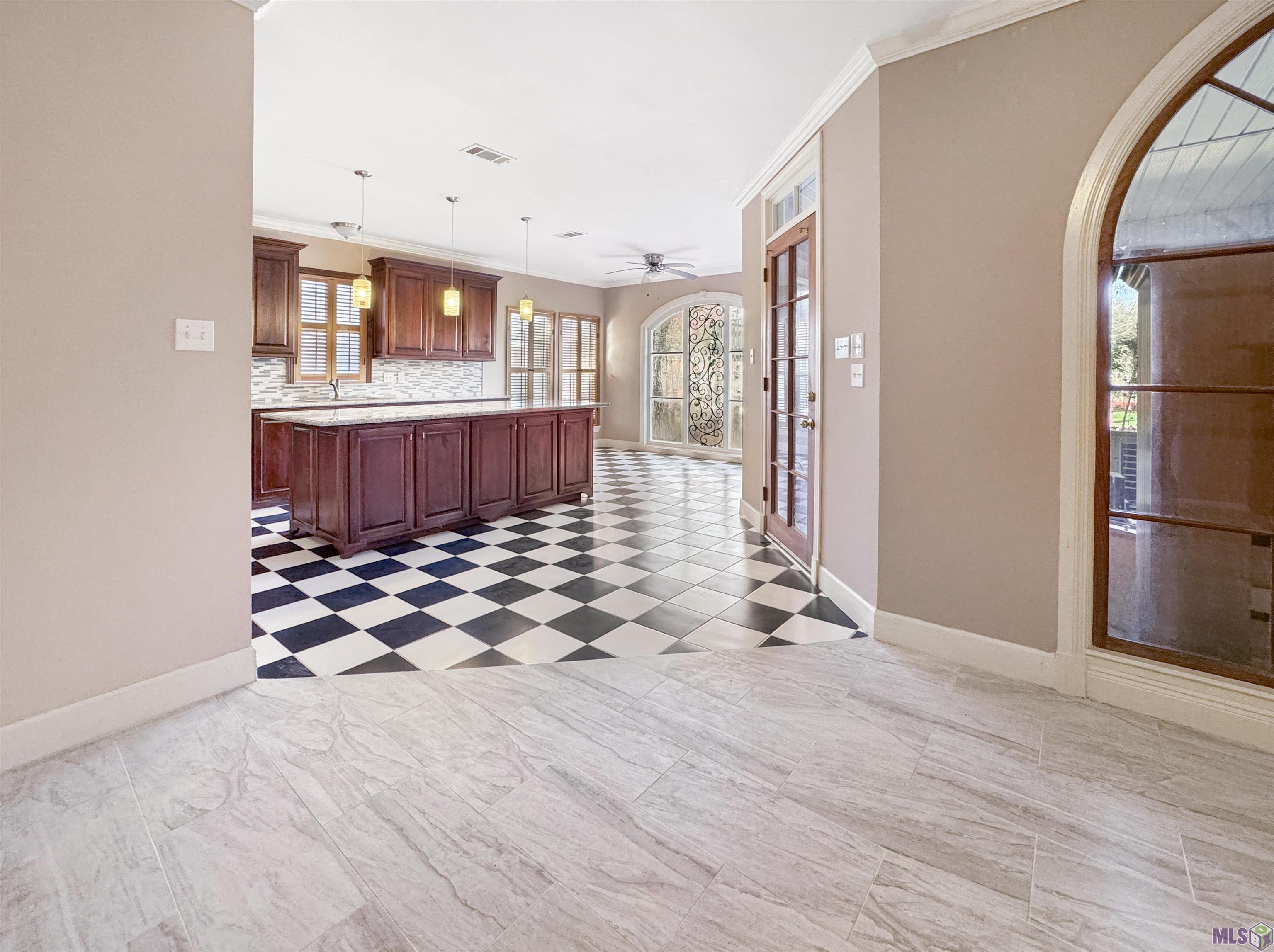 20359 Lynda Lane Springfield, LA 70462 - Photo 4 of 50