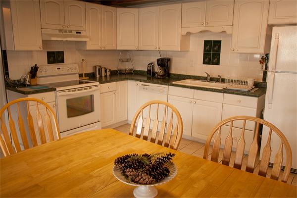 65 Walnut Road Tewksbury, MA 01876 - Photo 4 of 6