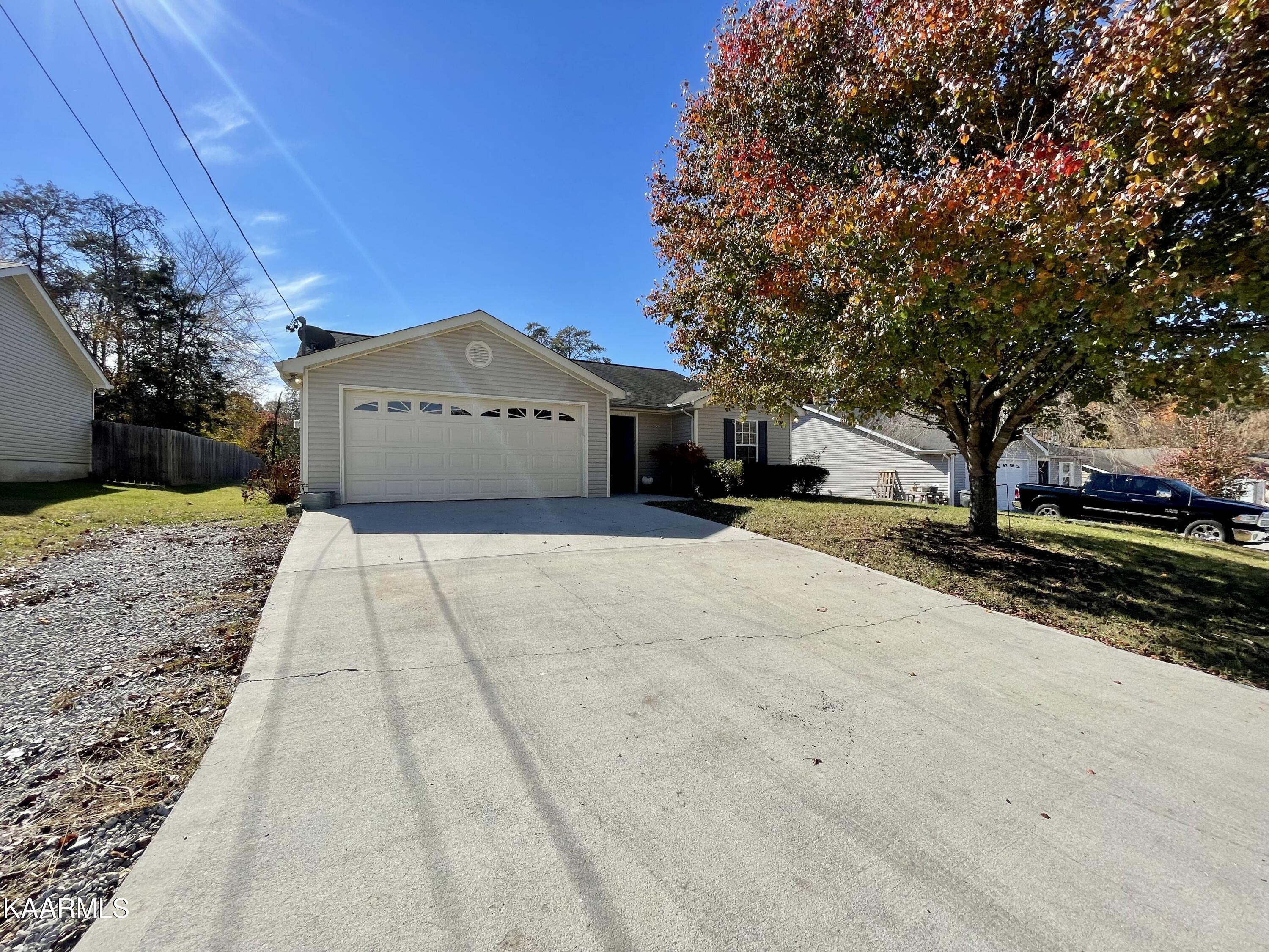 5029 Cattail Lane Corryton, TN 37721 - Photo 1 of 41 E4AC6E9B-7065-4F3B-A5D2-0CA0692C940E
