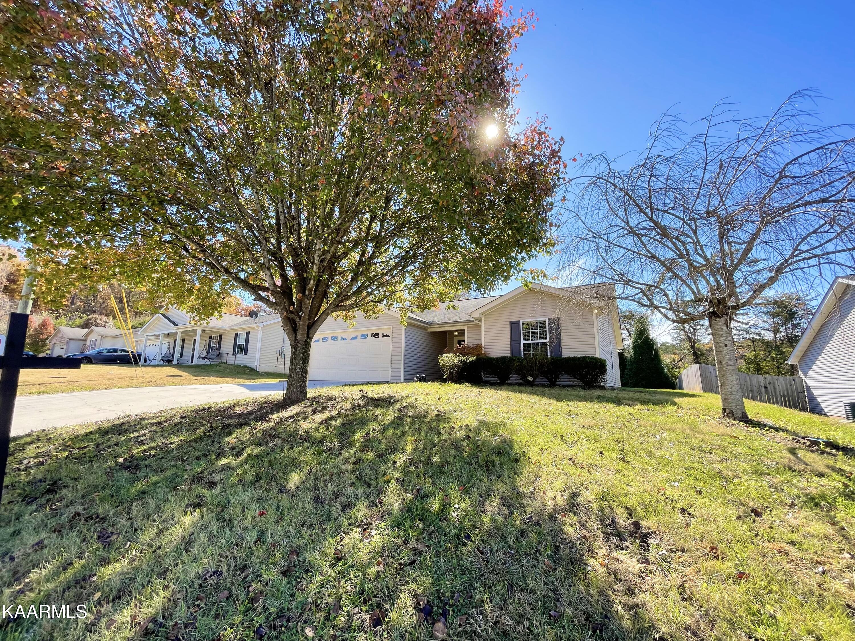 5029 Cattail Lane Corryton, TN 37721 - Photo 2 of 41 580884C6-2235-43C2-8CAB-ED9074148CC7