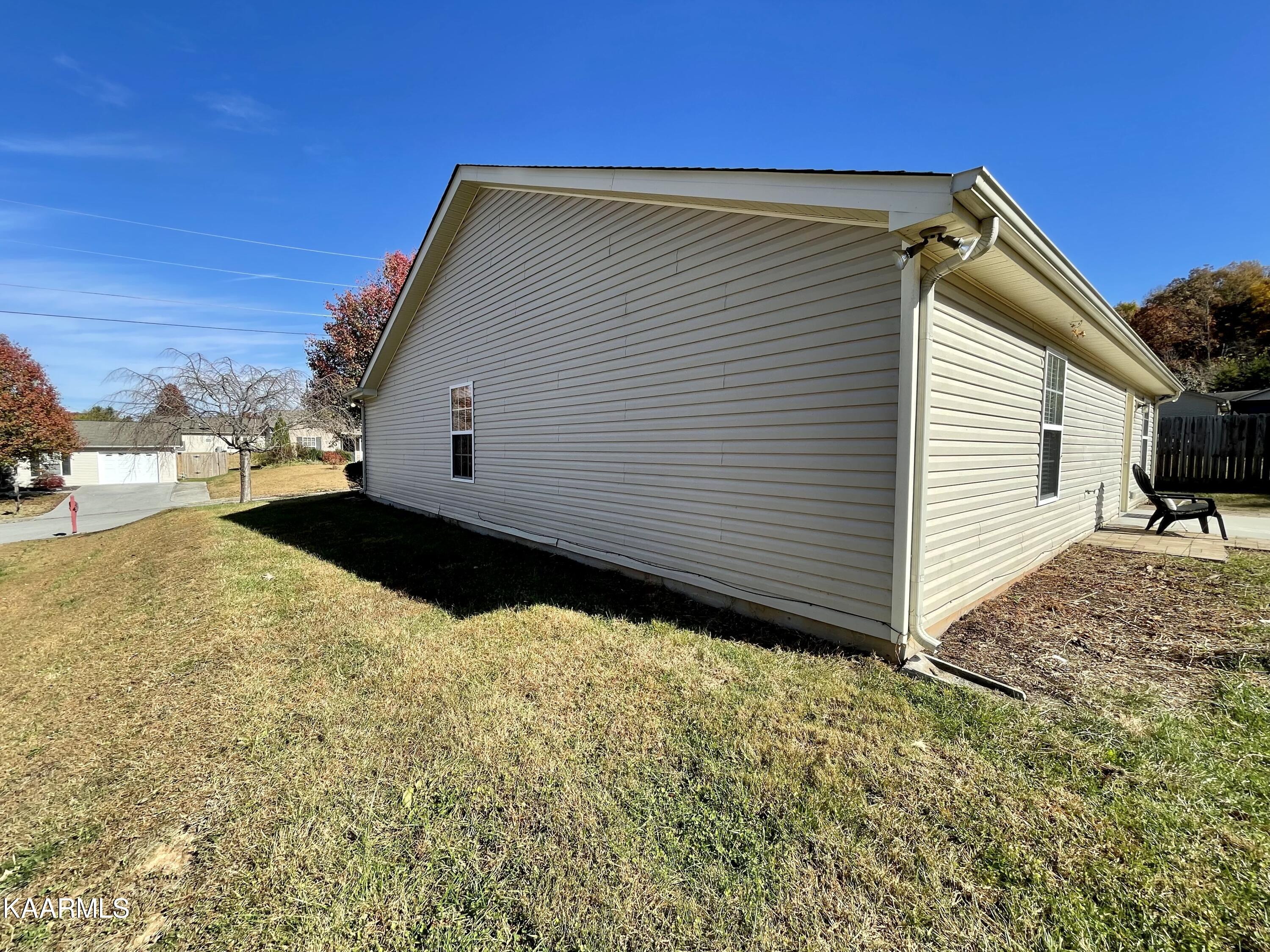 5029 Cattail Lane Corryton, TN 37721 - Photo 30 of 41 FE66C705-8DEF-491B-86A1-E1A5E718D48F