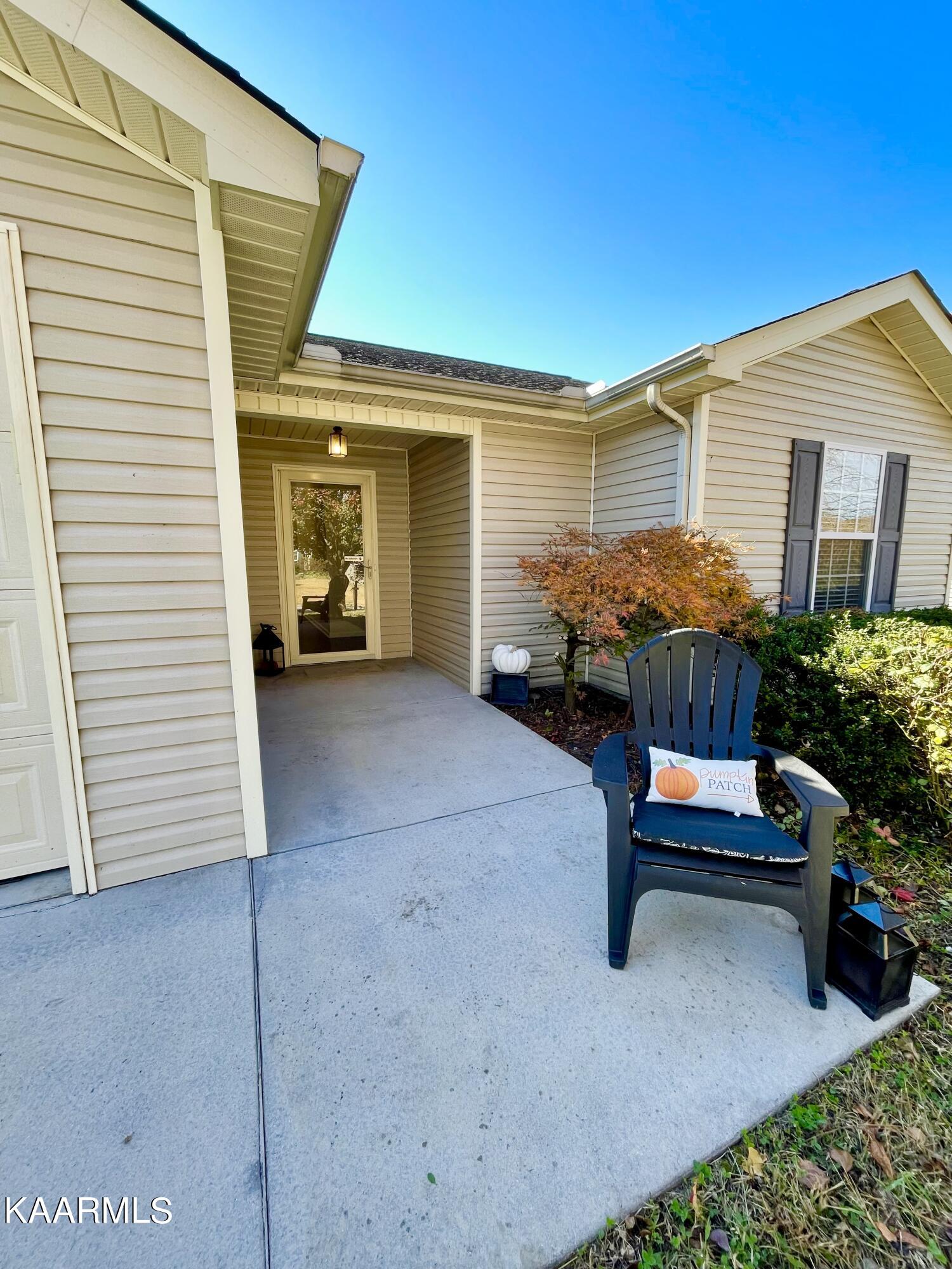 5029 Cattail Lane Corryton, TN 37721 - Photo 4 of 41 CC304295-0298-4446-86EC-540A3120BB15
